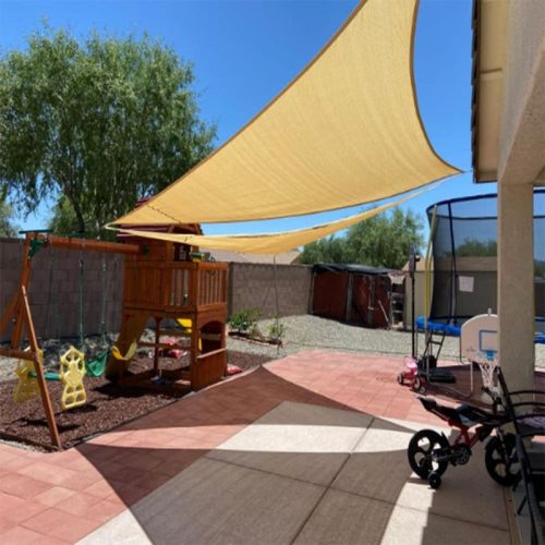 Napvitorla - árnyékoló teraszra, háromszög alakú 3x3x3 m Bézs színben - HDPE anyagból