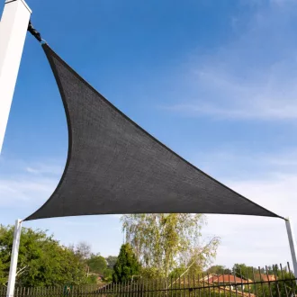 Napvitorla - árnyékoló teraszra, háromszög alakú 5x5x5 m bézs színben - HDPE anyagból